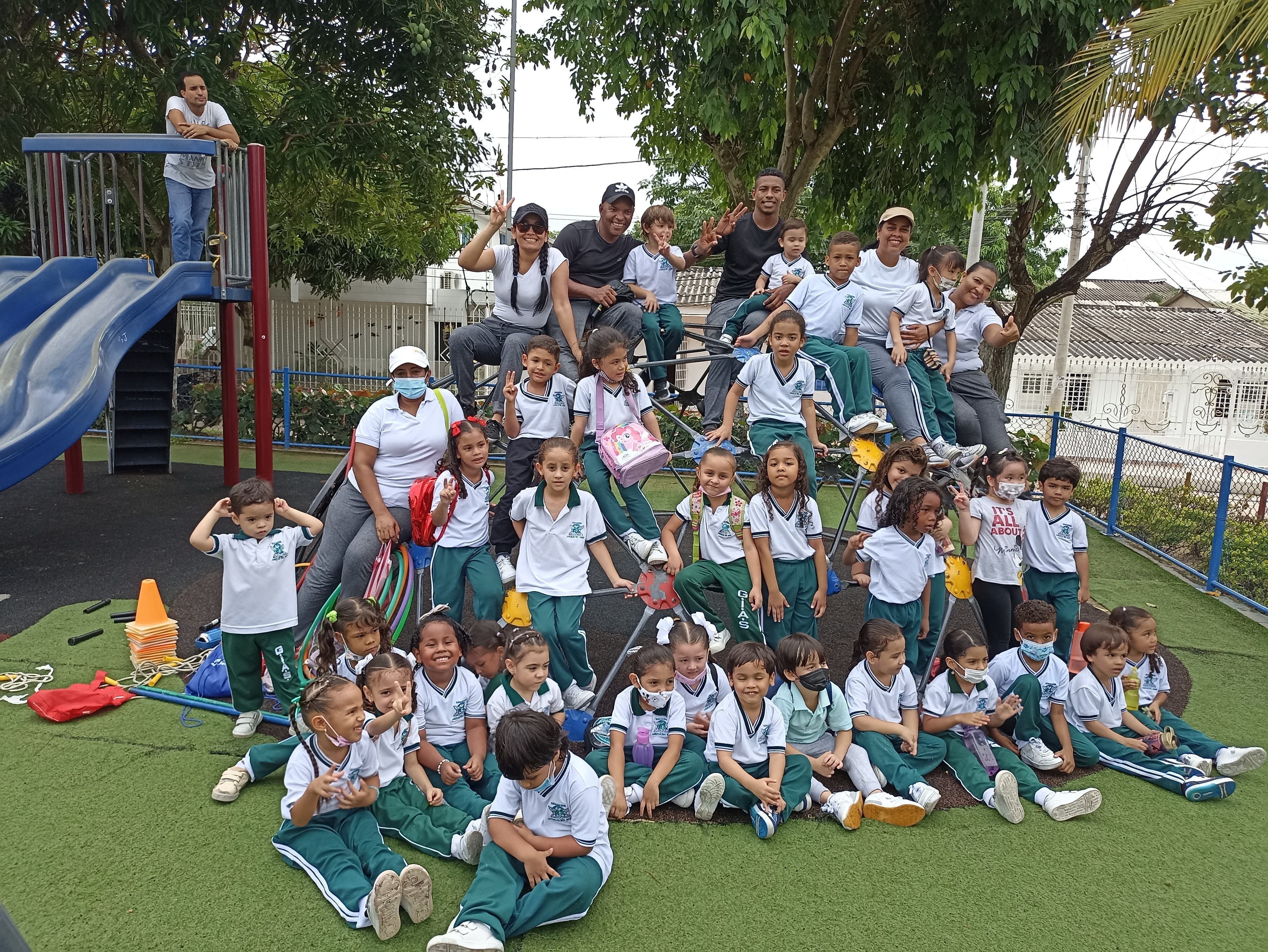 Comunidad y campus del Gimnasio Ángeles del Saber
